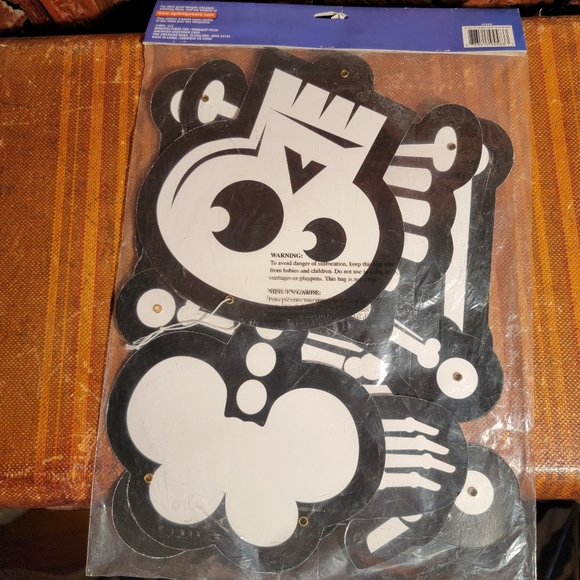 NWT Group of Halloween Party Decorations - Picture 11 of 11